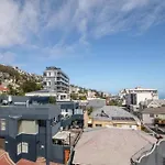 Cosy 1 Bed In Sea Point The Ivory